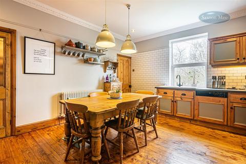 15 Coronation Road, Stocksbridge, Sheffield, S36 1AX