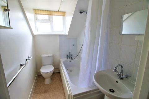 Flat 3, 10 Albert Road, Bexhill-on-sea, TN40 1DG