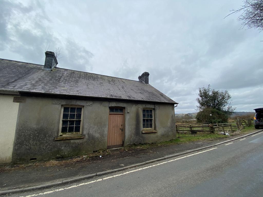Llansawel, Llandeilo, SA19 3 bed property with land £179,950