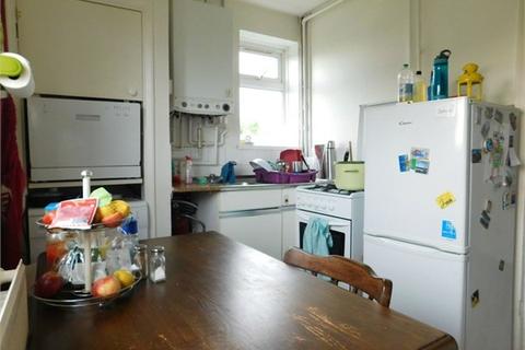 78a Gifford Gardens, London, W7 3AW
