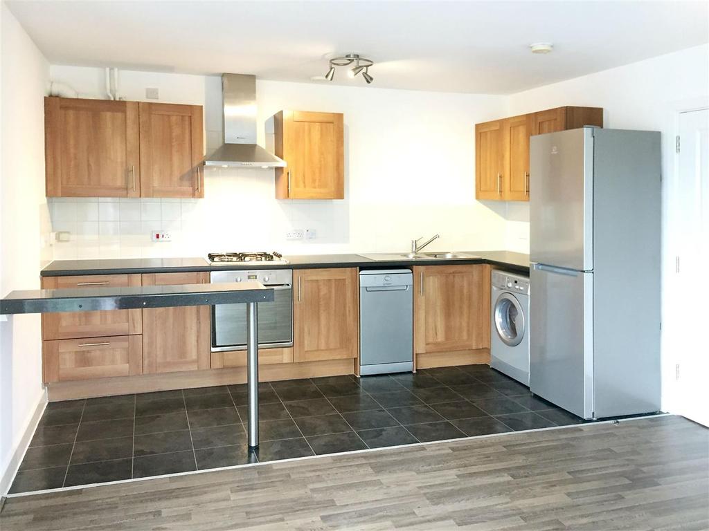 Stokers Close, Dunstable 2 bed flat £850 pcm (£196 pw)