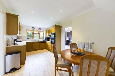 25 Aconbury Close, Worcester, WR5 1JD