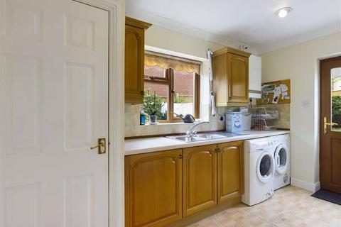 25 Aconbury Close, Worcester, WR5 1JD