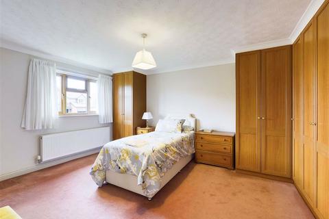 25 Aconbury Close, Worcester, WR5 1JD