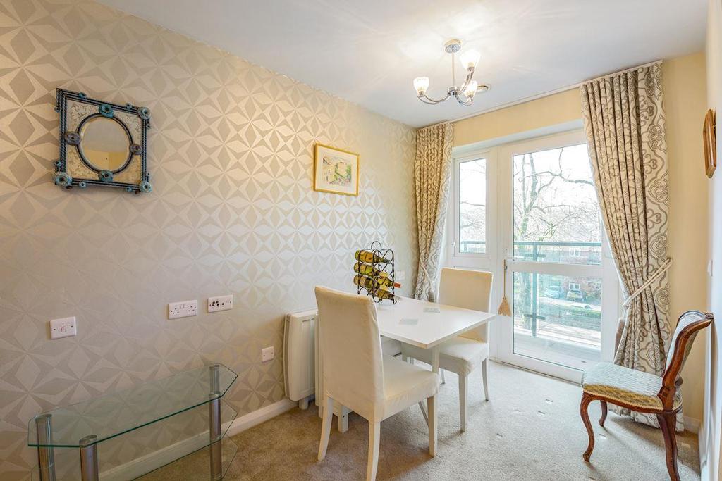 Dining area.jpg