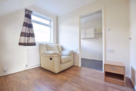 6 Bisley Road, Tuffley, Gloucester, GL4 0EL