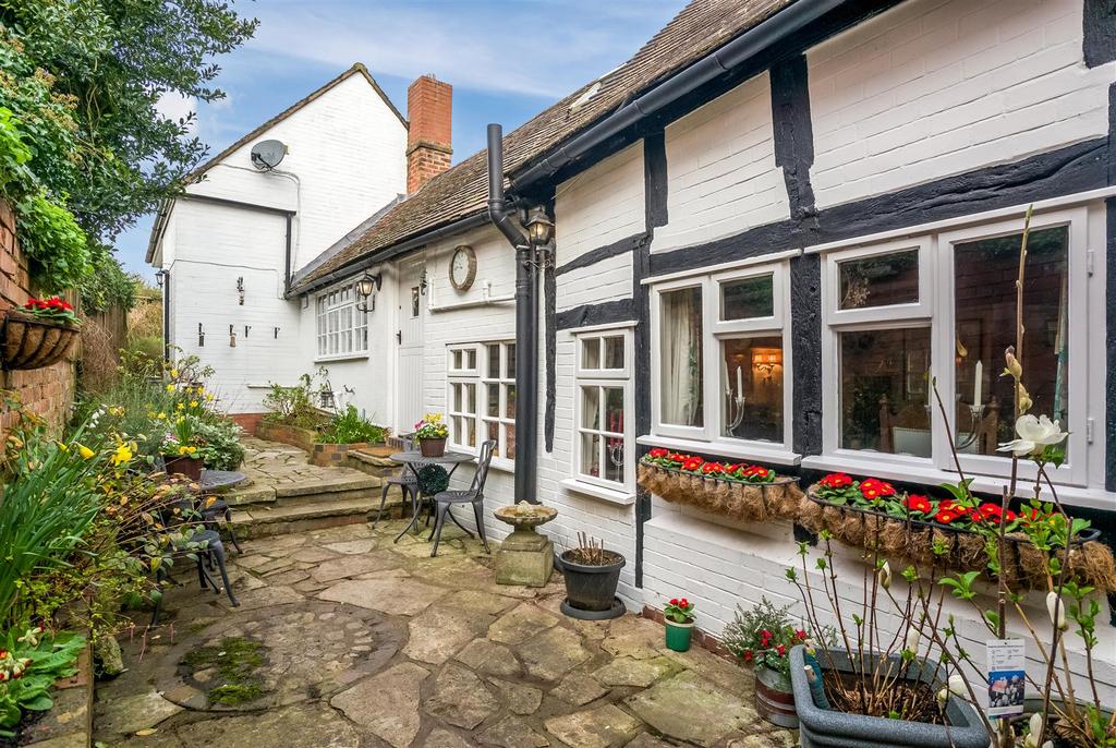 The New Inn-3.JPG