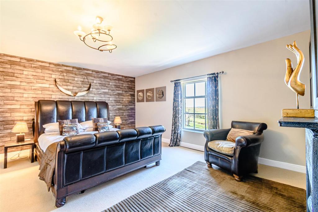 8453534-interior47.jpg