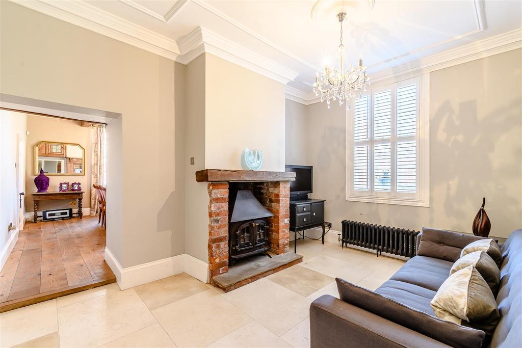 8453534-interior06.jpg