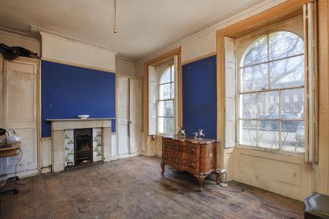 8 Addington Square, London, SE5 7JZ