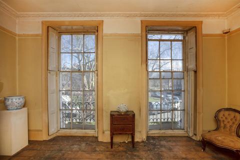 8 Addington Square, London, SE5 7JZ