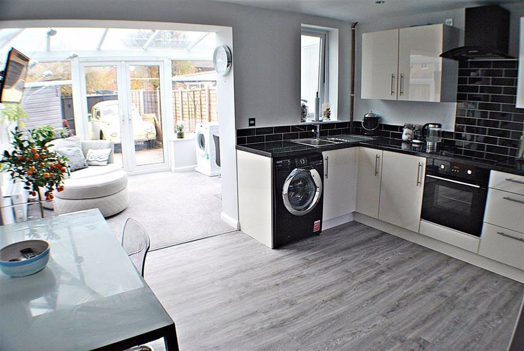 New Cheltenham Road, Kingswood, Bristol 2 bed end of terrace house £