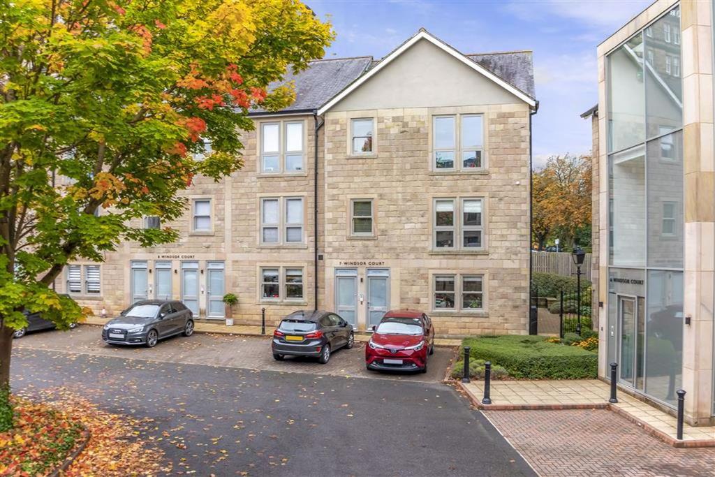 Windsor Court, Harrogate, North Yorkshire 2 bed apartment £271,500