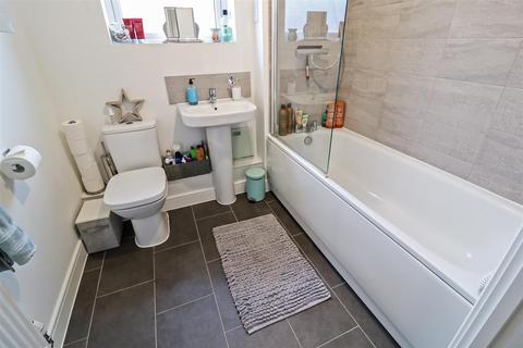44 Plumtree Drive, Harlow, CM17 0FP