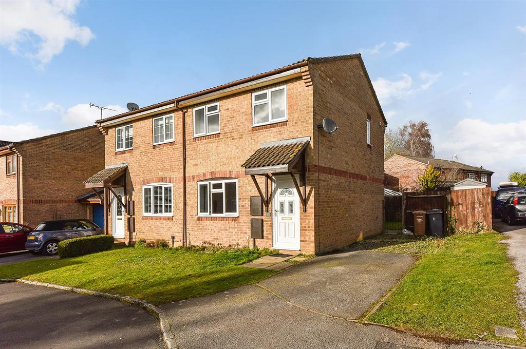 Millstream Close, Andover 3 bed semidetached house £267,500