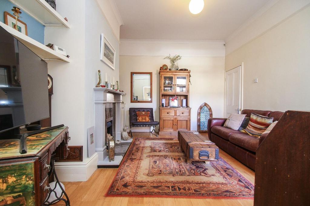 Park Terrace, North Shields 2 bed flat £155,000
