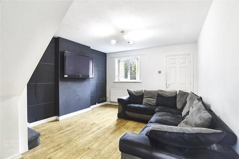 248 Greenacres Road, Oldham, OL4 3ET