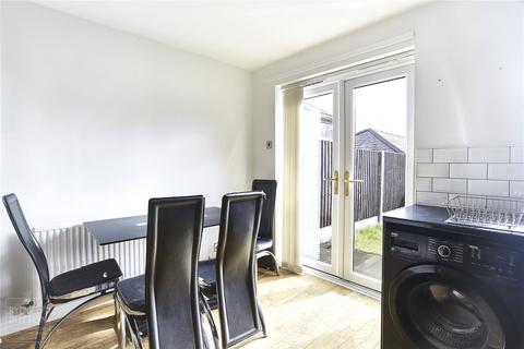 248 Greenacres Road, Oldham, OL4 3ET