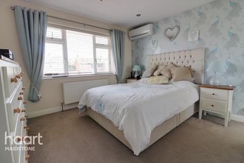 9 Beacon Road, Lenham, Maidstone, ME17 2HJ