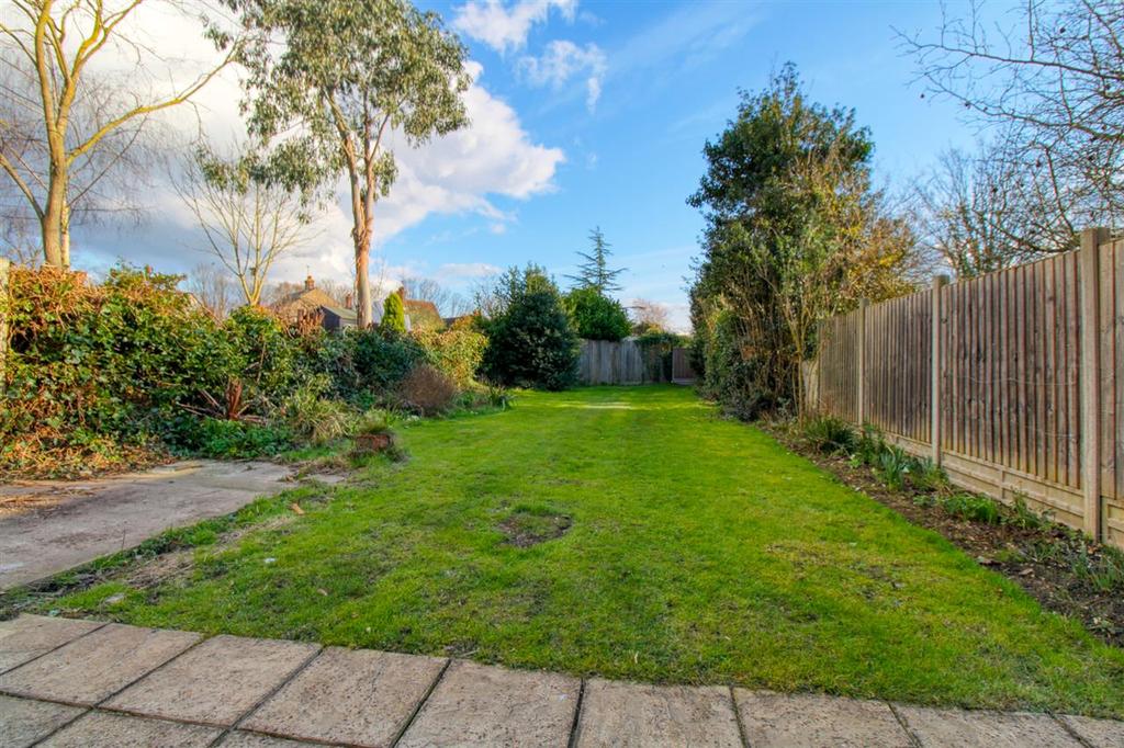 Drury Road, Colchester, CO2 3 bed semidetached house £375,000