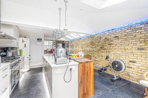44 Glenwood Road, London, SE6 4NF