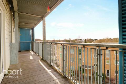 123 Warren Close, Cambridge, CB2 1LE