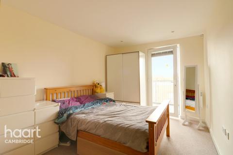 123 Warren Close, Cambridge, CB2 1LE