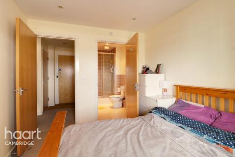 123 Warren Close, Cambridge, CB2 1LE