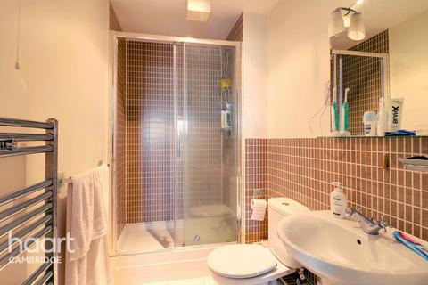 123 Warren Close, Cambridge, CB2 1LE