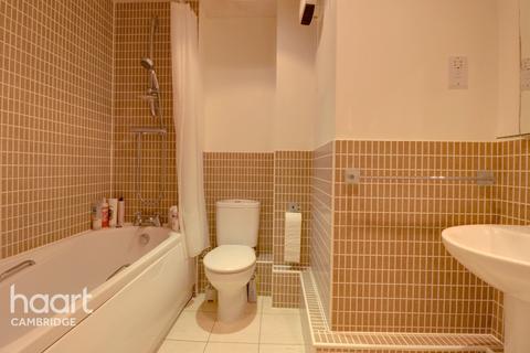 123 Warren Close, Cambridge, CB2 1LE