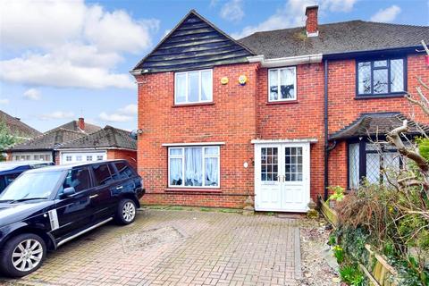 4 Lower Swaines, Epping, CM16 5ER