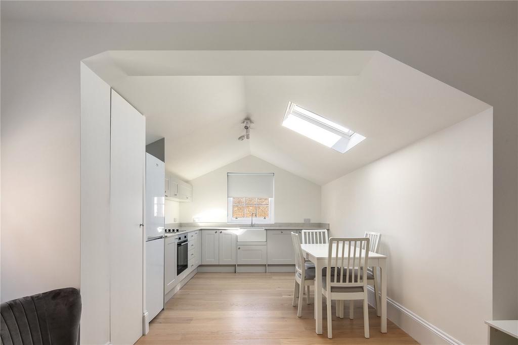 Kitchen/Dining Area
