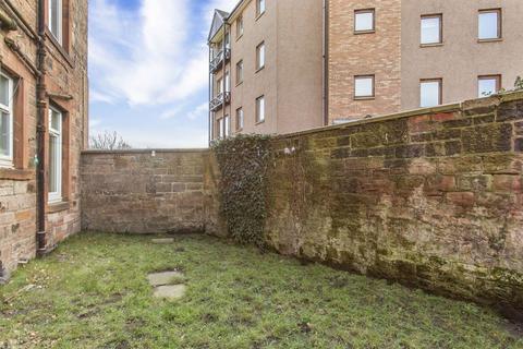 6/2 St. Clair Place, Edinburgh, EH6 8JZ