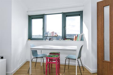 Flat 6, 22 Kenninghall Road, London, E5 8BY