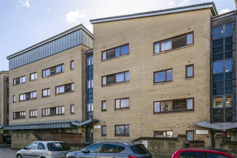 Flat 6, 22 Kenninghall Road, London, E5 8BY