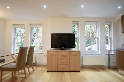 1 bedroom flat to rent, 1 Bed, Lexham Gardens, Kensington