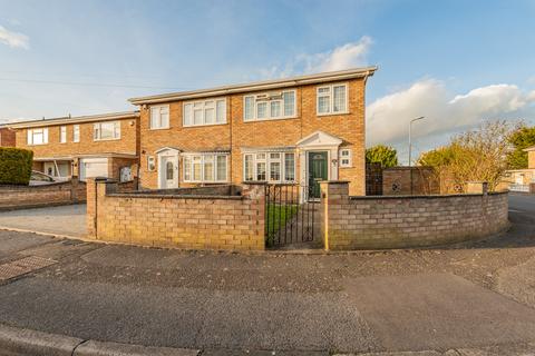2 Silver Way, Romford, RM7 8EX