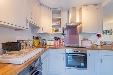 2 Silver Way, Romford, RM7 8EX