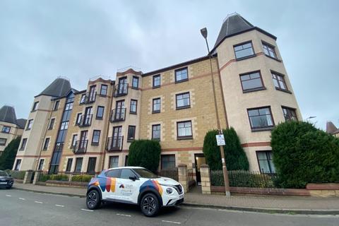 3 bedroom flat to rent, West Bryson Road, Polwarth, Edinburgh, EH11