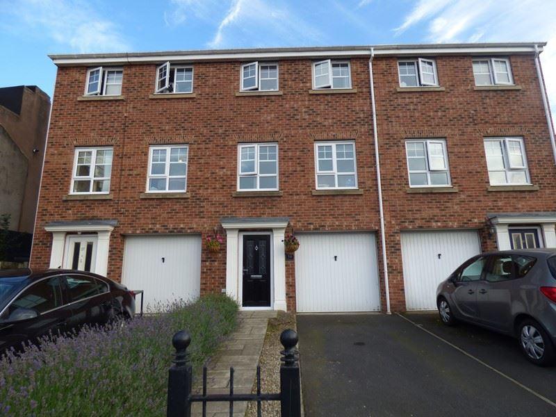 Ormonde Street, Jarrow, Tyne and... 4 bed townhouse £850 pcm (£196 pw)