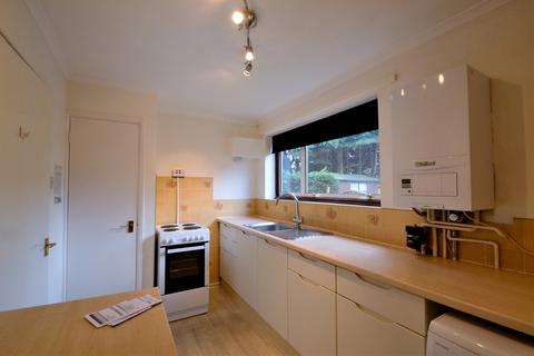 2 bedroom maisonette to rent, Hiltingbury