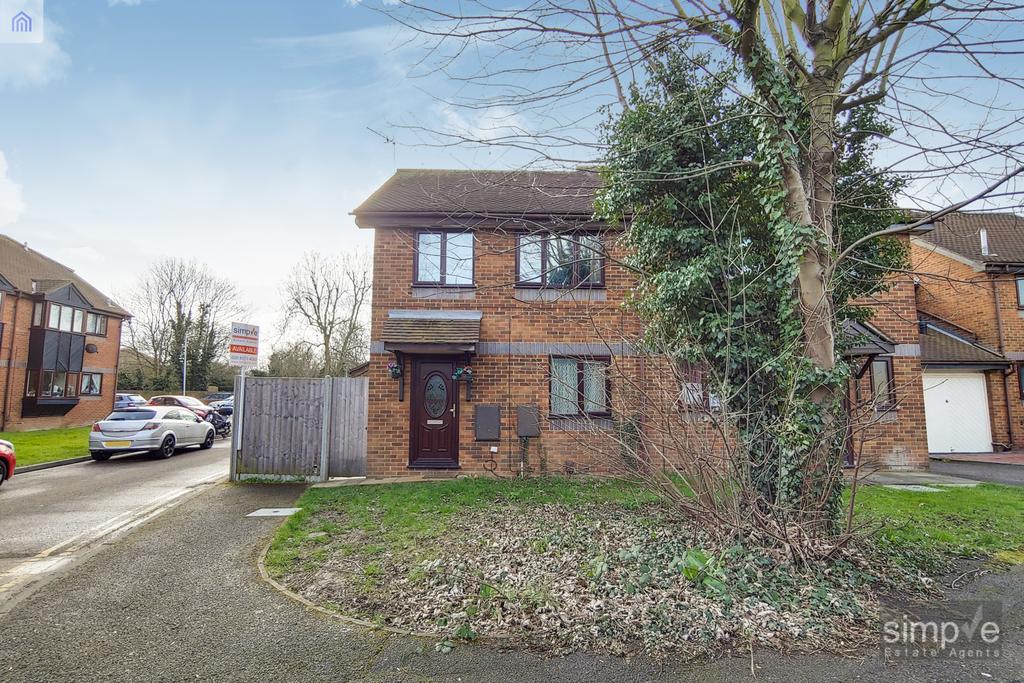 Willenhall Drive, Hayes, UB3 3 bed end of terrace house £449,950