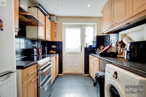 96 Willenhall Drive, Hayes, UB3 2UX