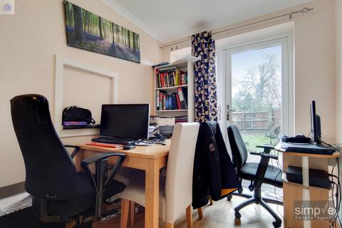 96 Willenhall Drive, Hayes, UB3 2UX