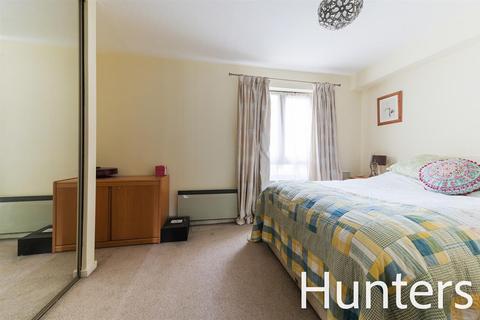 3 Braybourne Drive, Isleworth, TW7 5EL