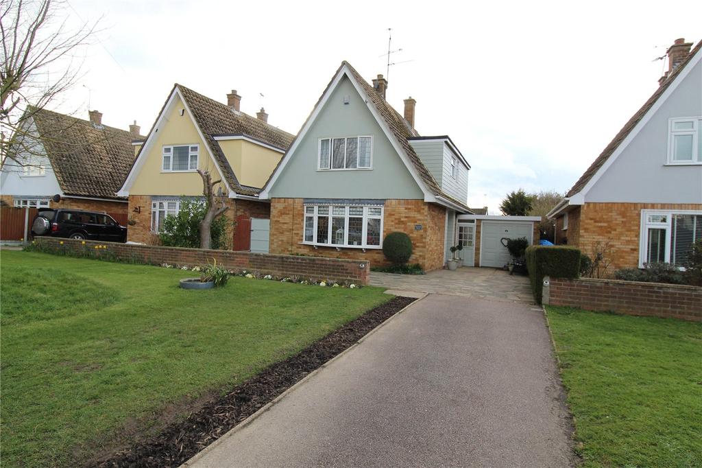 Holt Farm Way, Rochford, Essex, SS4 3 bed detached house £415,000