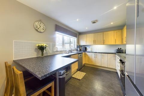 19 Bruce Road, Bishopton, PA7 5EY