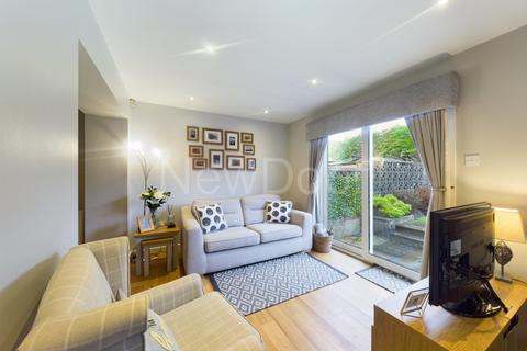19 Bruce Road, Bishopton, PA7 5EY