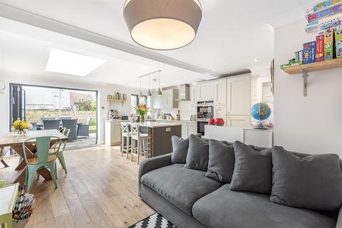 2 Copse Close, Marlow, SL7 2NY