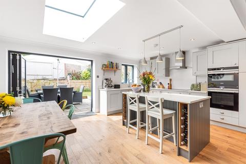 2 Copse Close, Marlow, SL7 2NY